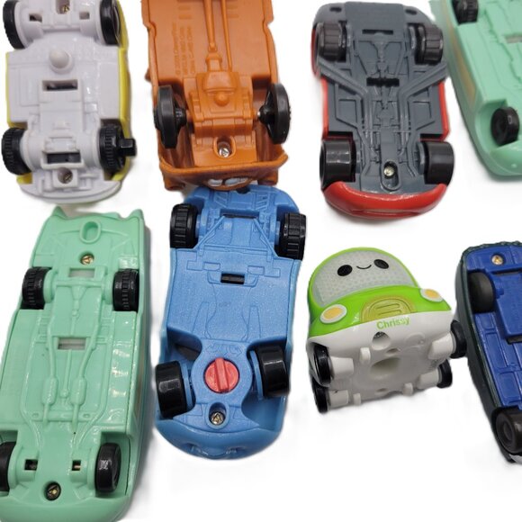 8 Fun Comic Hard Plastic Car Toys  Disney & Pixer Diecast - Picture 4 of 7